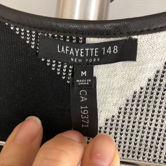 Lafayette‎ 148 Black White Geometric Pockets Long Sleeveless Knit Cardigan Sz M - Picture 9 of 11